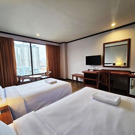 Alexander Hotel Бангкок Экстерьер фото