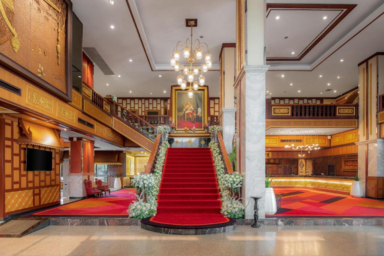 Alexander Hotel Бангкок Экстерьер фото