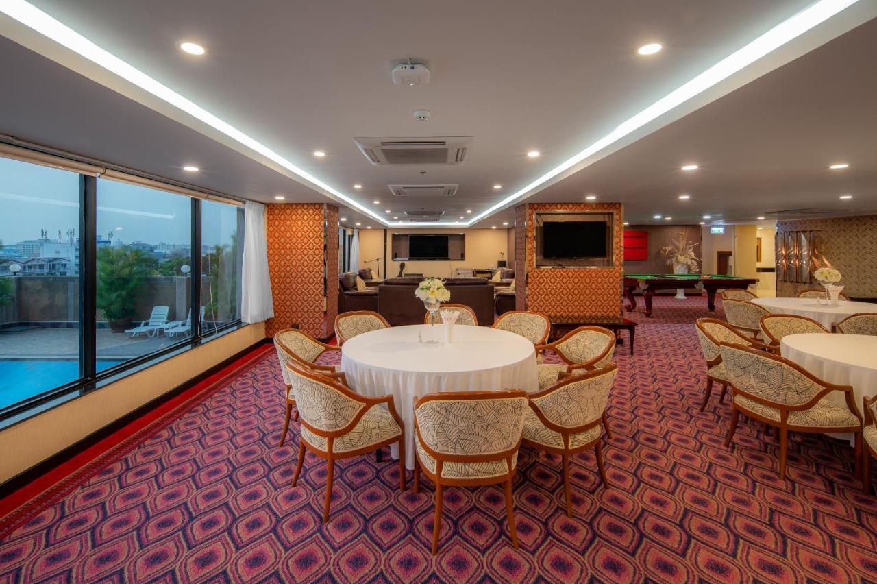 Alexander Hotel Бангкок Экстерьер фото