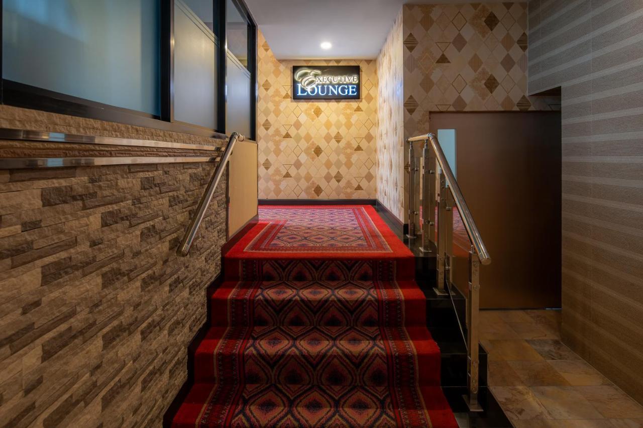 Alexander Hotel Бангкок Экстерьер фото