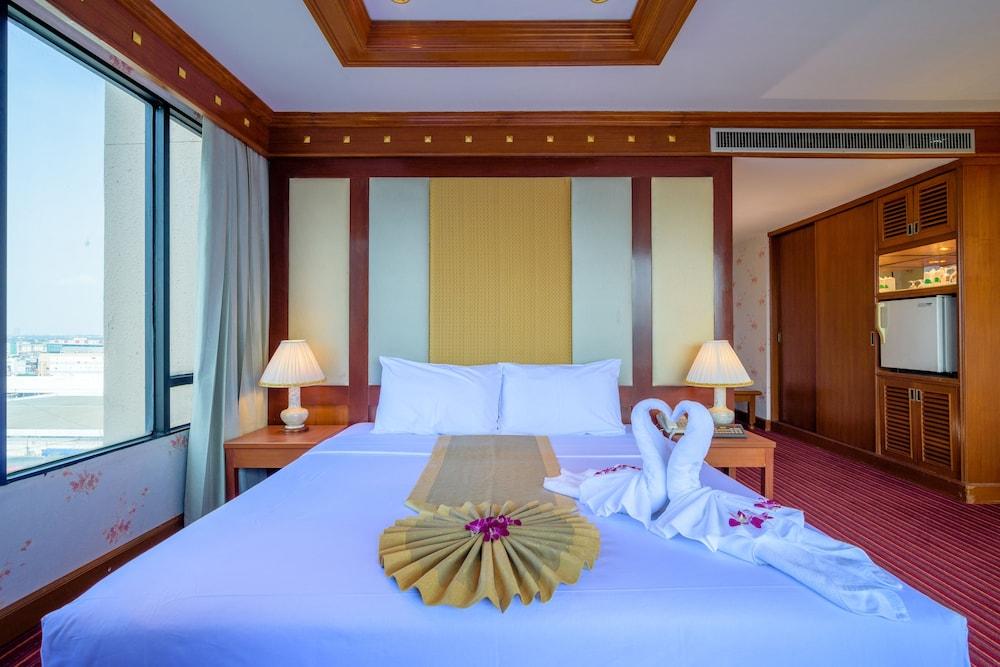 Alexander Hotel Бангкок Экстерьер фото