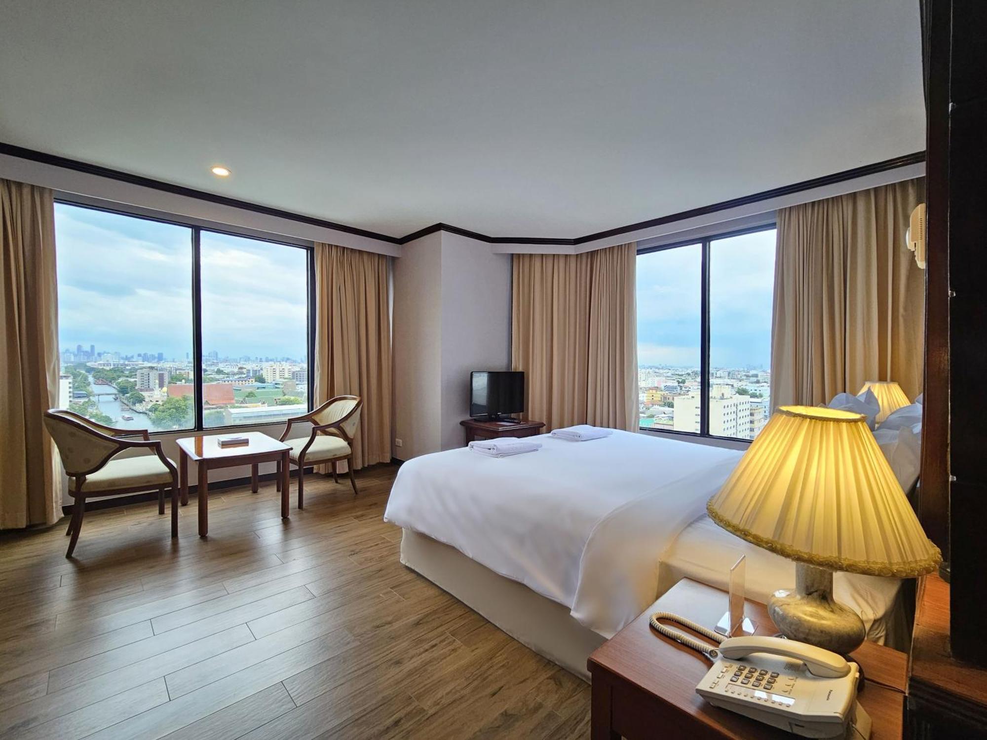 Alexander Hotel Бангкок Экстерьер фото
